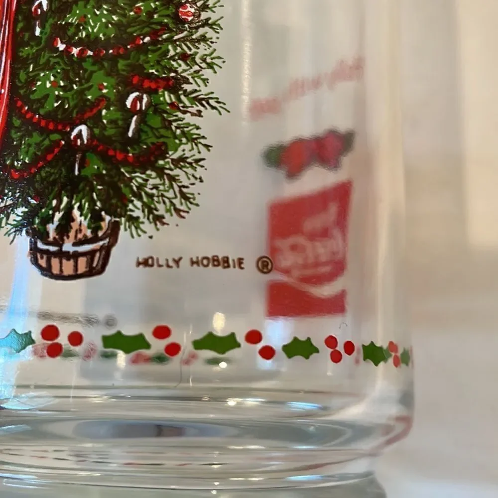 Holly Hobbie Christmas Coca Cola Glass 1981 A Gift Of Love set of 2